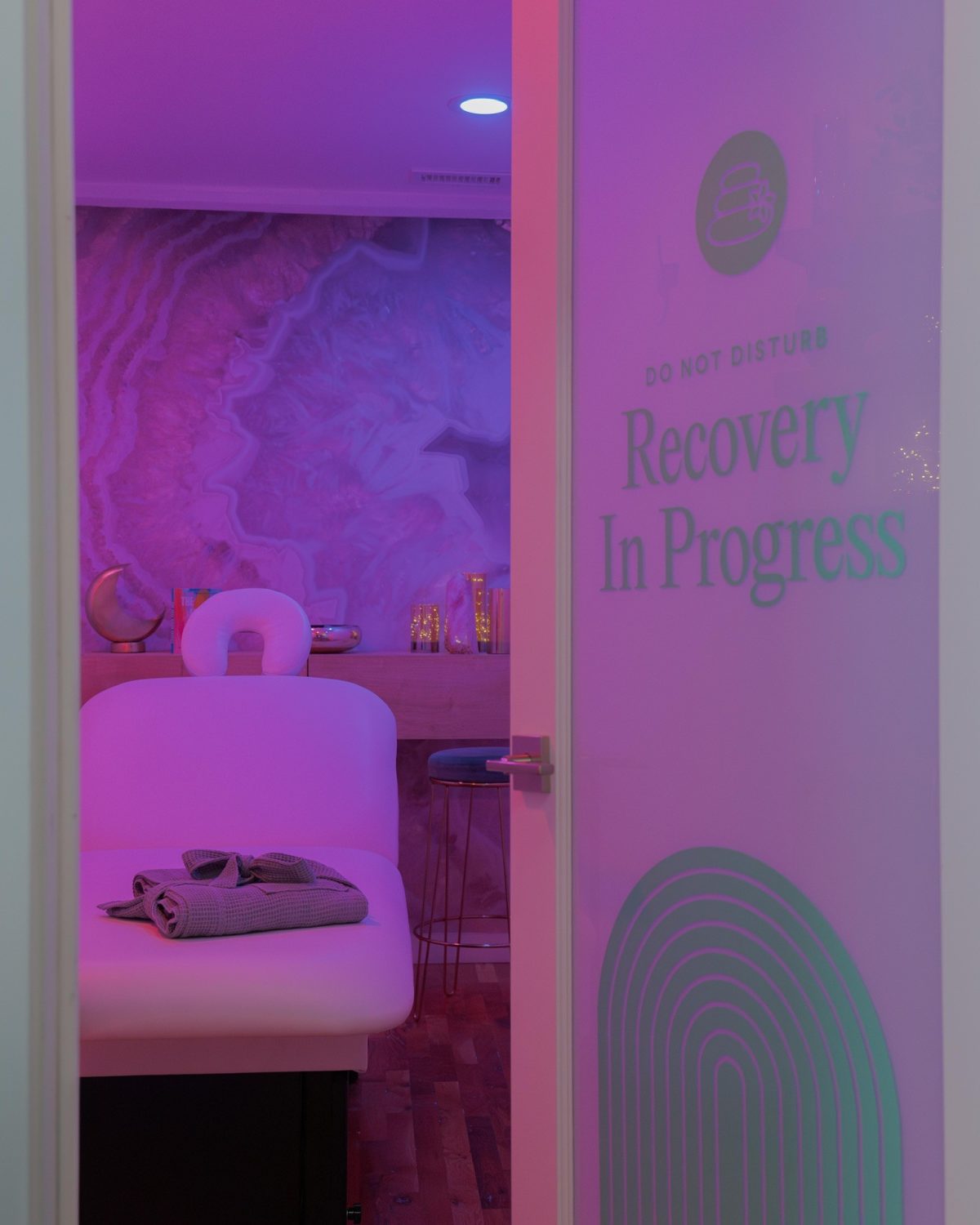 c-FeliciaStokes__digitalslwdec2023l1000446enhancednr_1709592709748